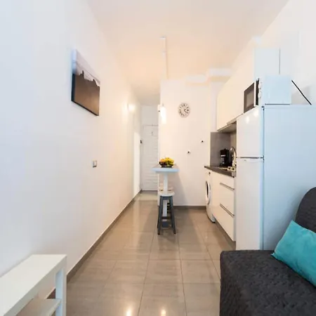 1st Line Studio Las Canteras *