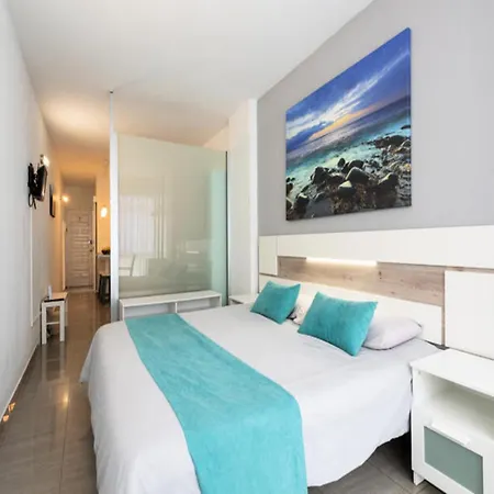 1st Line Studio Las Canteras